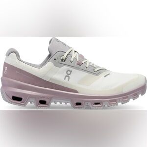 New On Running Cloudventure Waterproof Women’s Sneakers - size 9